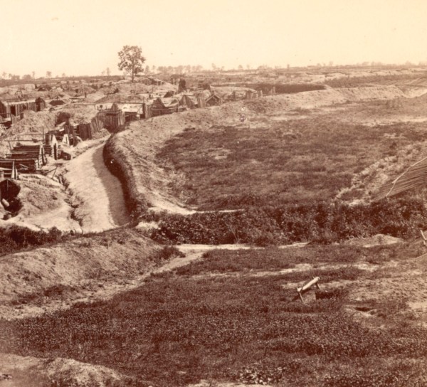 A view of a portion of the Union defenses in front of Petersburg. Click to enlarge (Library of Congress).